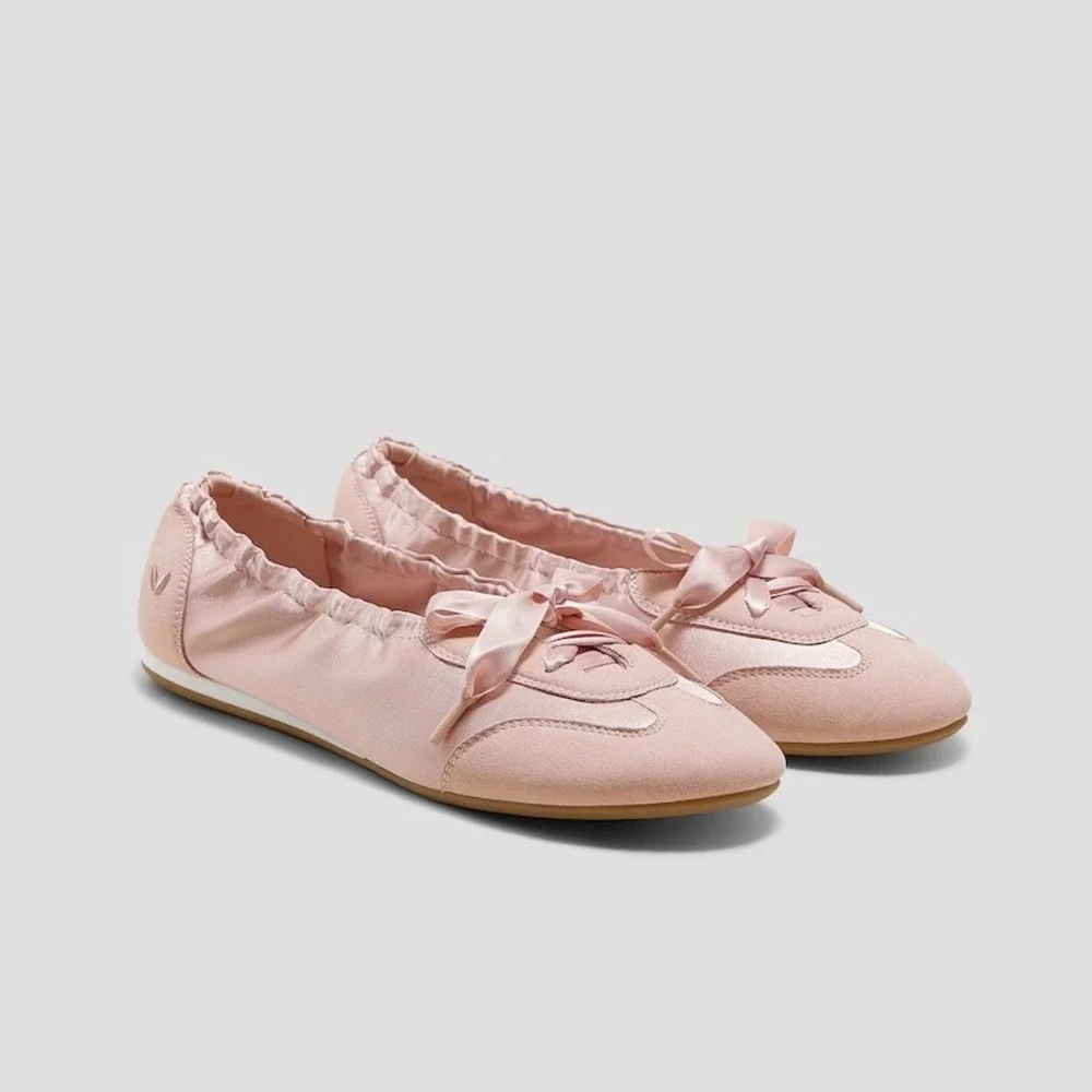 VIVAIA Yanka Peach Blush Satin Ballet Flats Women's US 7.5 / EU 38.5 NIB